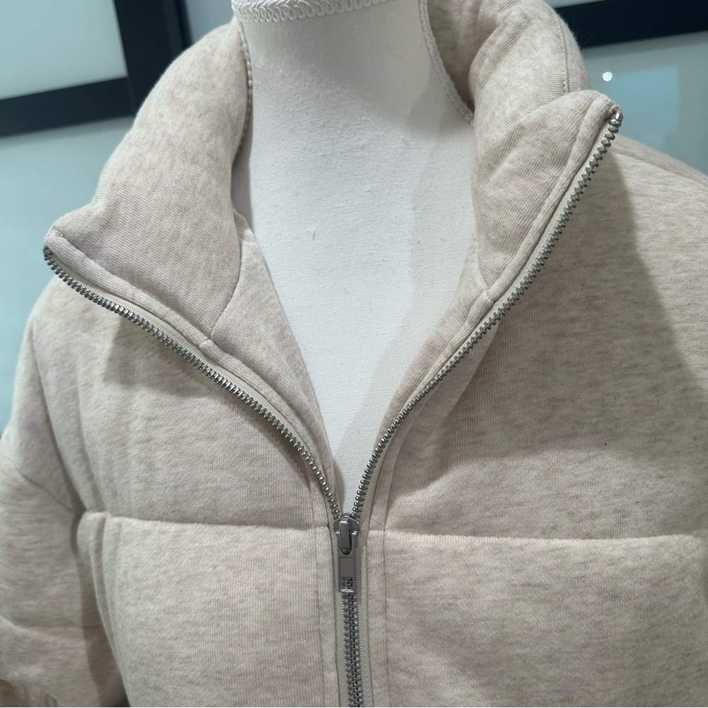 **New**Quilted French Terry Puffer sweater size s - Picture 10 of 16